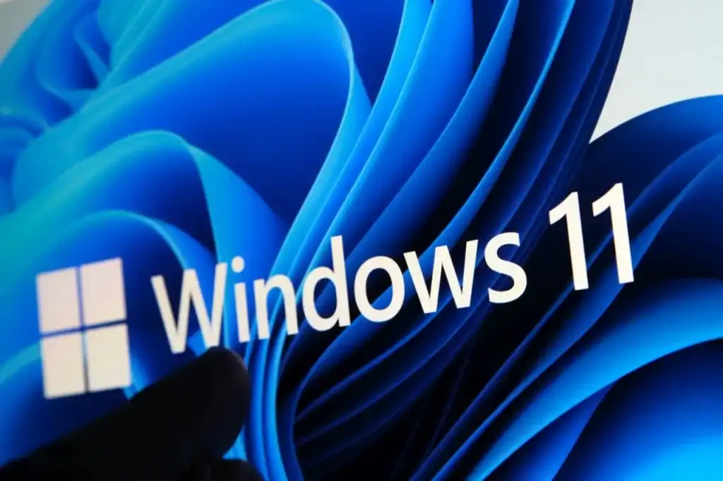 Windows Stuck on "Updates Are Underway"? 8 Fixes to Try image 1